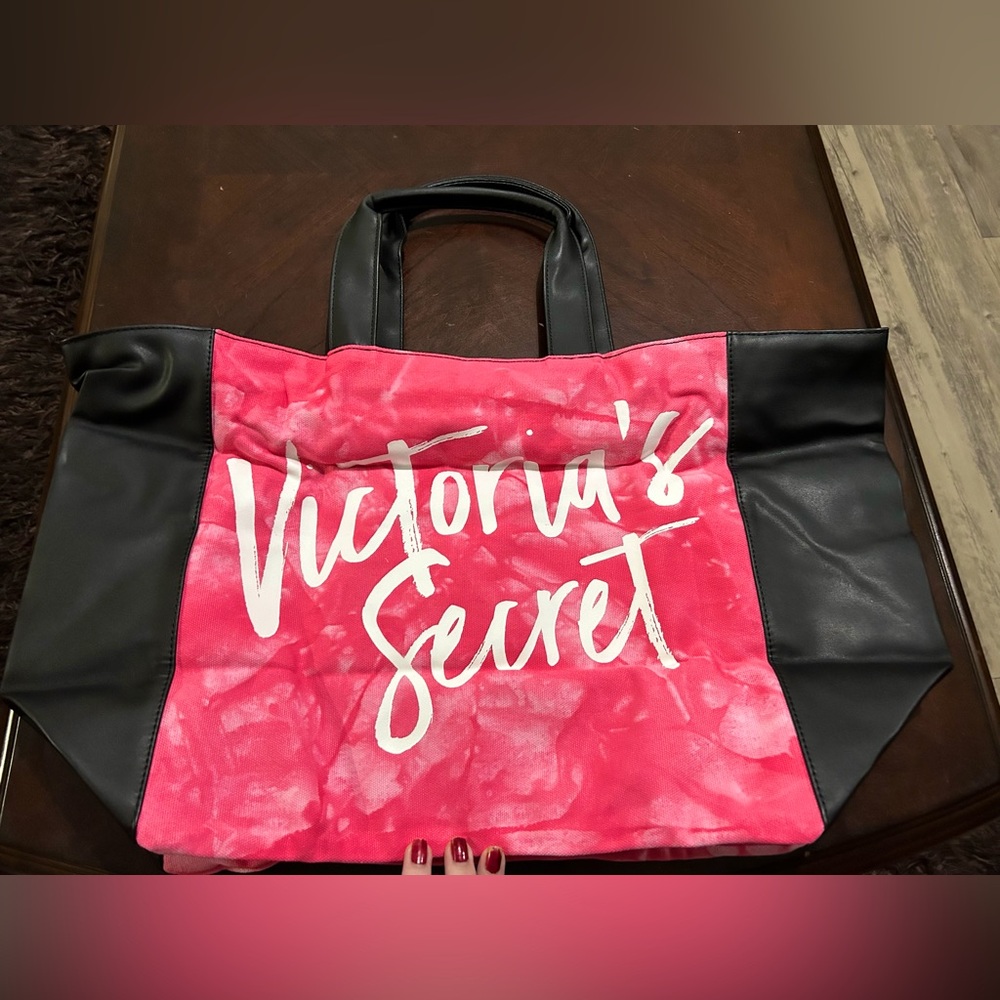 BRAND NEW - Victoria’s Secret tote bag